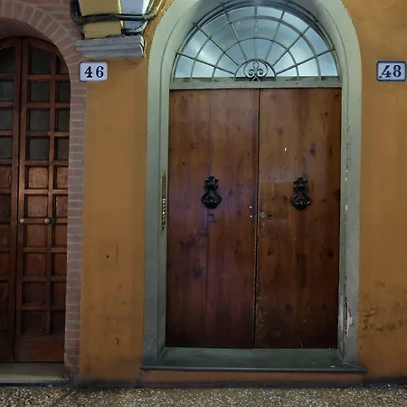 Guesthost - Castiglione Lovely Mansarda Apartment Bologna