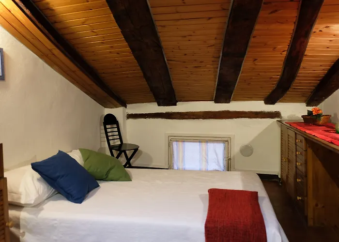 Guesthost - Castiglione Lovely Mansarda Apartman Bologna