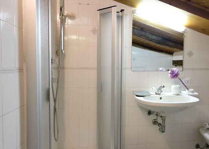 Guesthost - Castiglione Lovely Mansarda Apartman Bologna