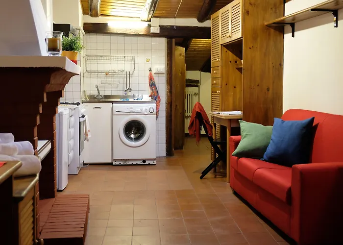 Apartman Guesthost - Castiglione Lovely Mansarda *