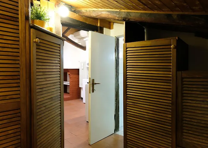 Apartman Guesthost - Castiglione Lovely Mansarda