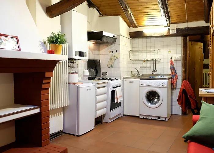 Apartman Guesthost - Castiglione Lovely Mansarda