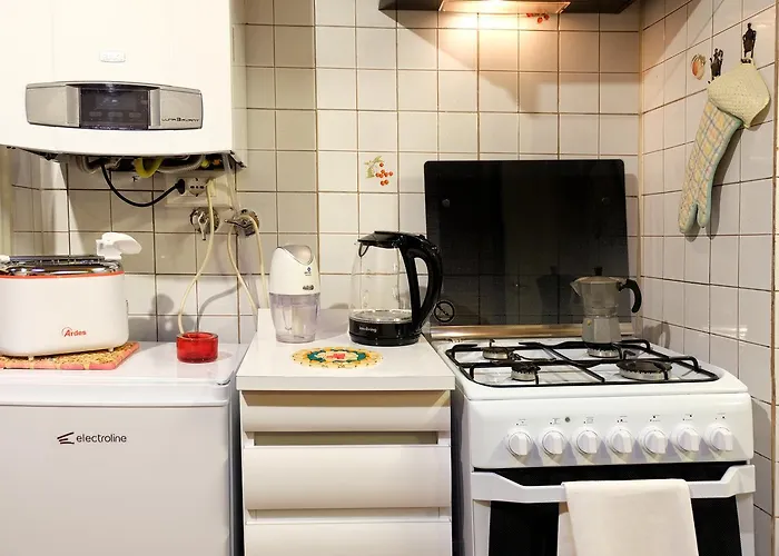 아파트 Guesthost - Castiglione Lovely Mansarda 볼로냐