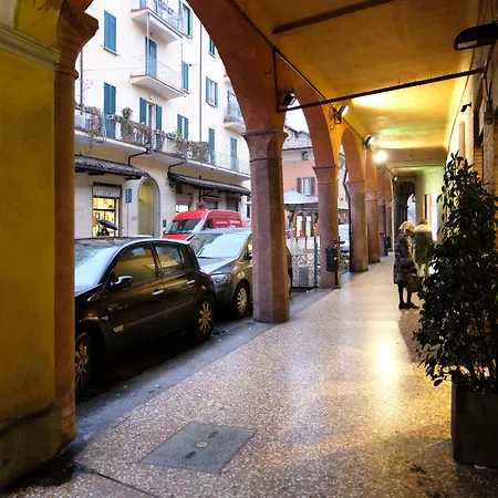 Lejlighed Guesthost - Castiglione Lovely Mansarda Bologna